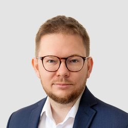 oic-speaker-lukasz-zadrożny
